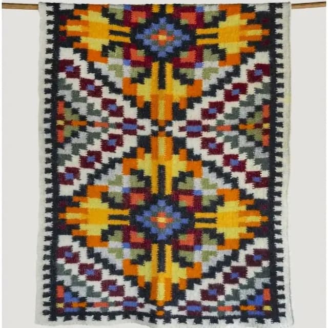 traditional-ukrainian-rug-by-ukrainian-brand-gushka