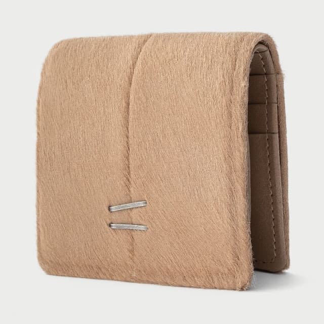 designer-womens-wallet-from-Ukrainian-brand-Hvoya