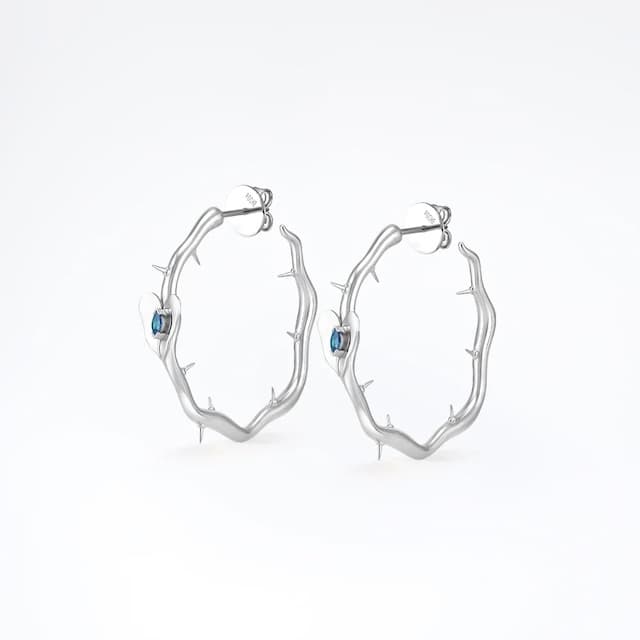silver-earrings-by-ukrainian-brand-poche