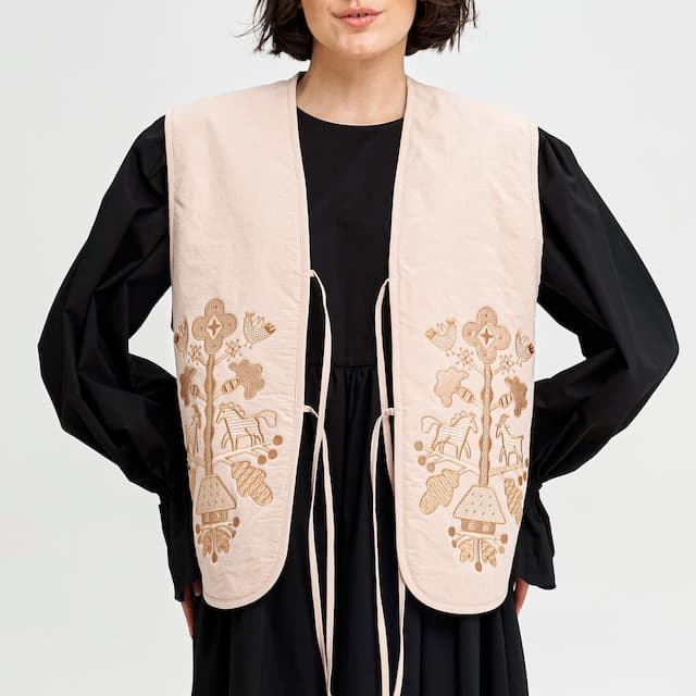 Embroidered-vest-by-Ukrainian-brand-Synonyms
