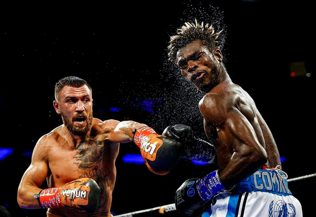Lomachenko defeats Commey, eyes title bout