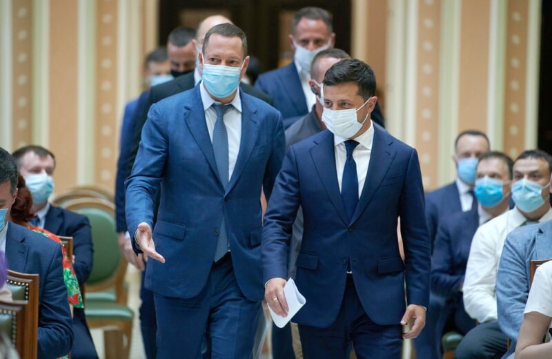 NBU head complains of political pressure but isn't worried about central bank's independence