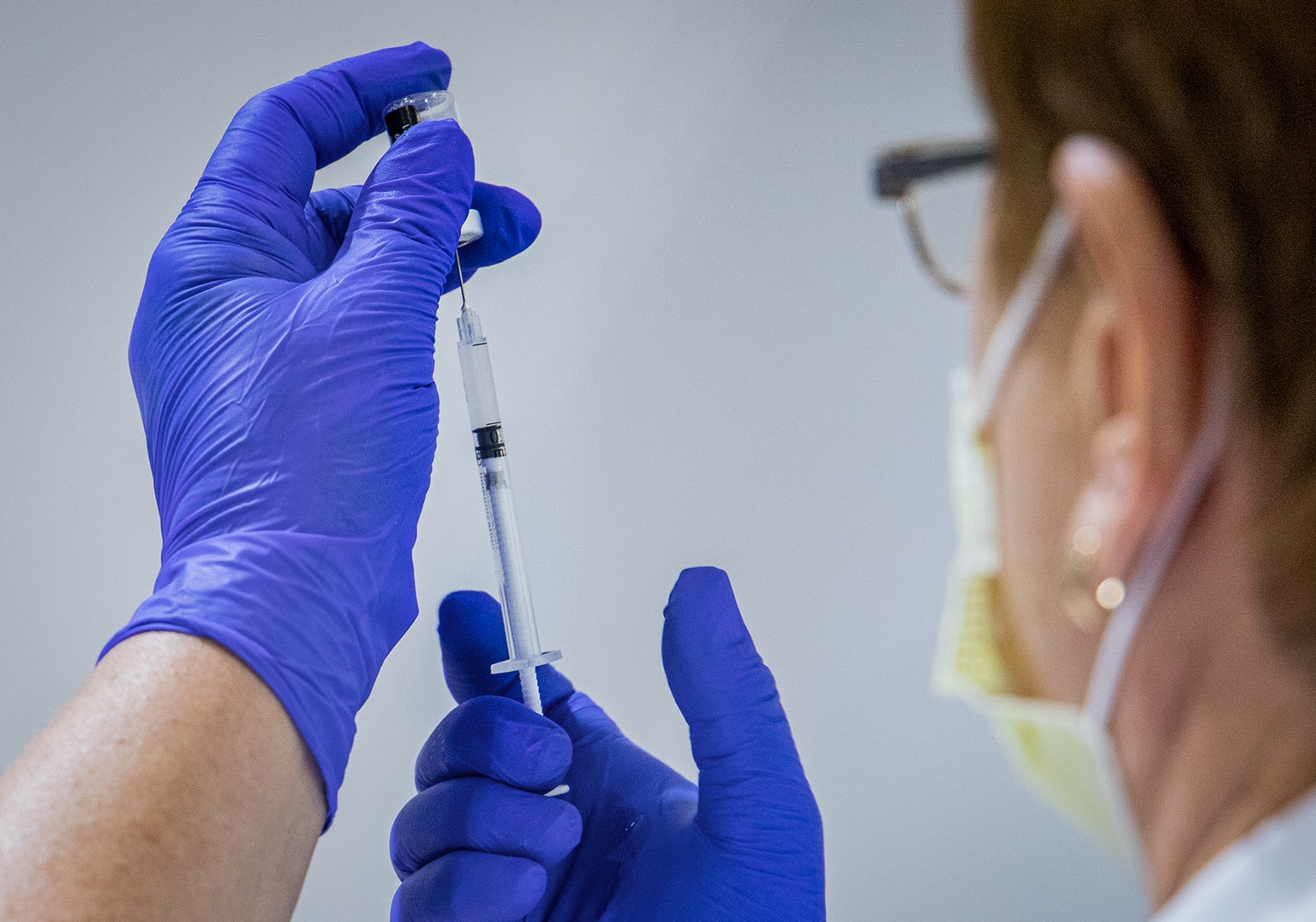 Ukrainian city starts anonymous Covid-19 vaccination for fake certificate holders