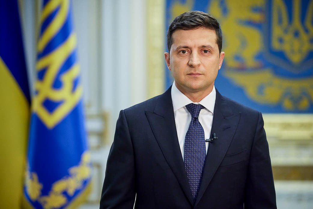 President Zelensky leads by 10% in new poll