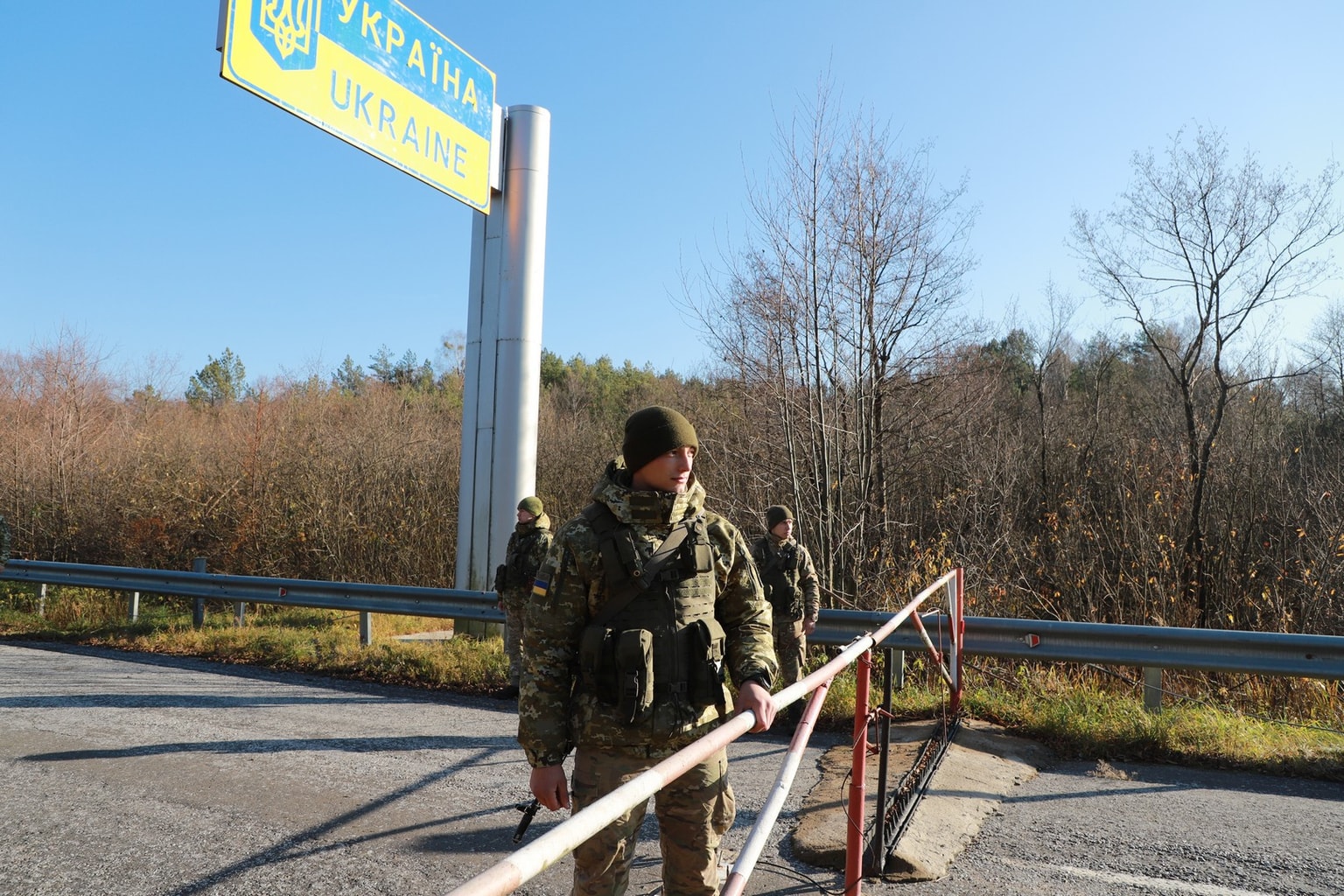 Ukraine launches operation to stop migrants coming from Belarus