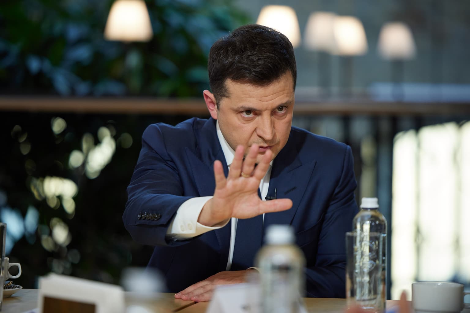 Zelensky holds 5-hour press marathon with handpicked media