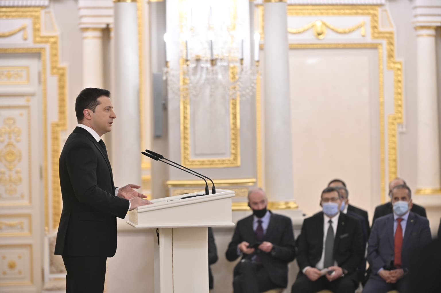 Zelensky calls on other countries, media to not cause fear about Russian escalation
