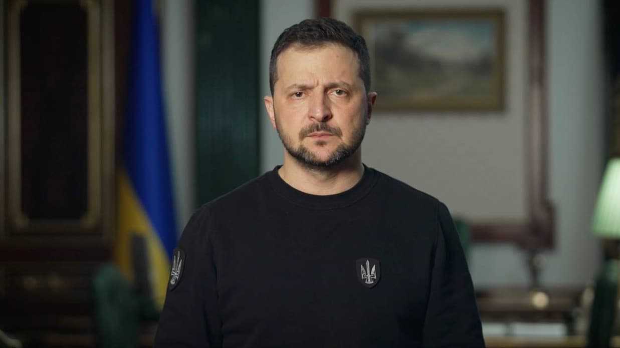 Zelensky: Ukraine can’t start counteroffensive yet due to weapon shortage