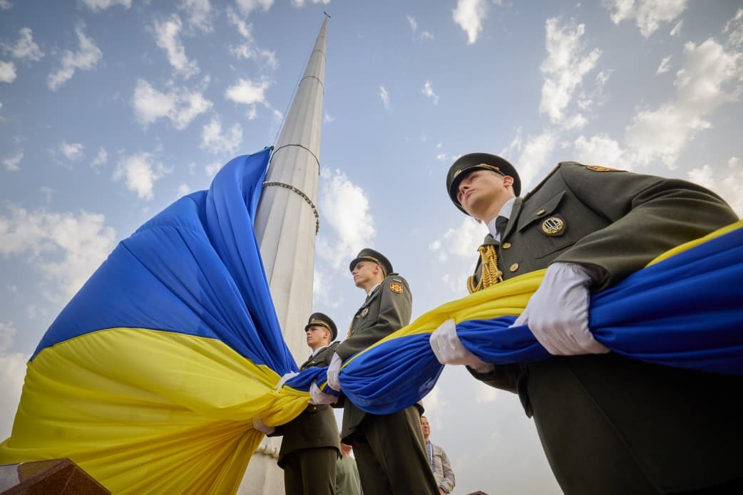 As Russia attempts to destroy Ukrainian identity, Ukraine cherishes its blue and yellow banner (PHOTOS)