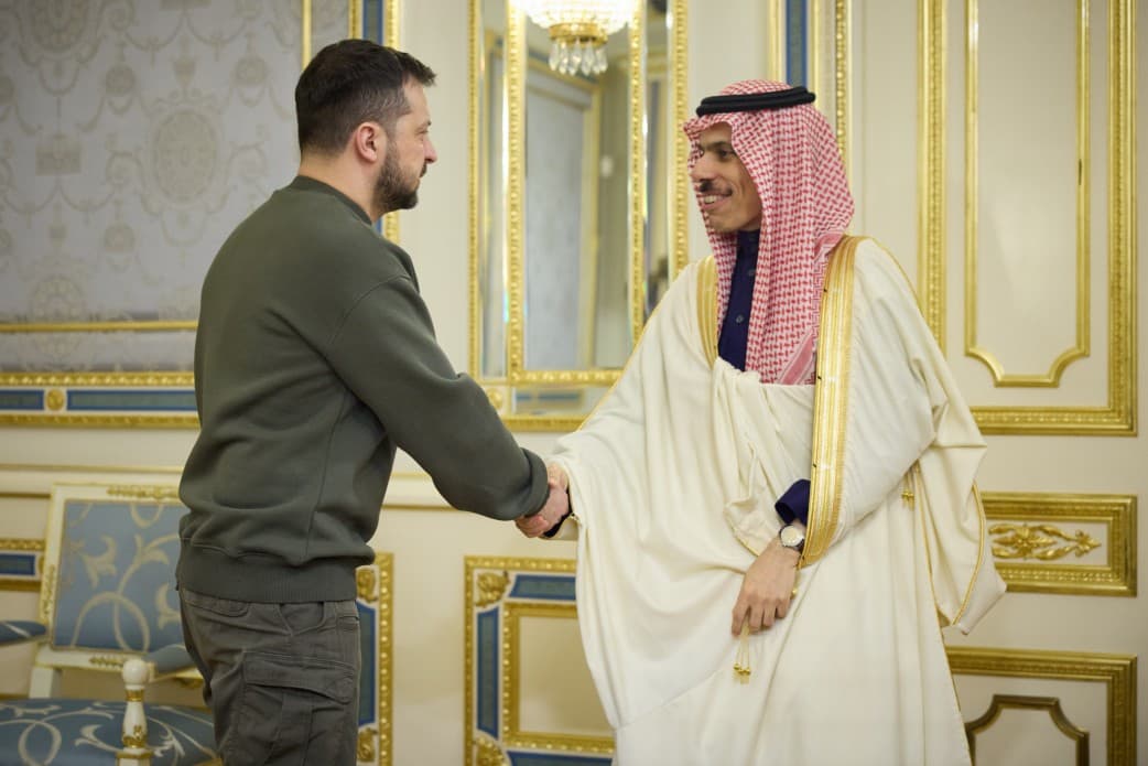 Saudi foreign minister meets Zelensky in Kyiv, signs $400 million aid agreements