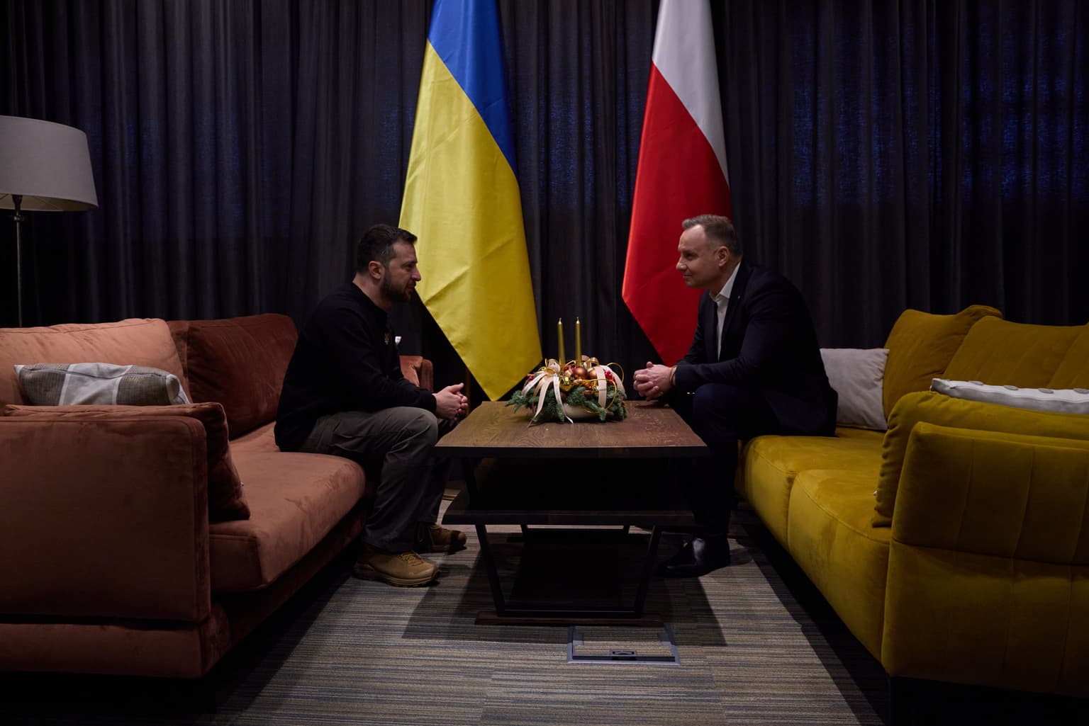 Zelensky meets Duda on his way back to Kyiv