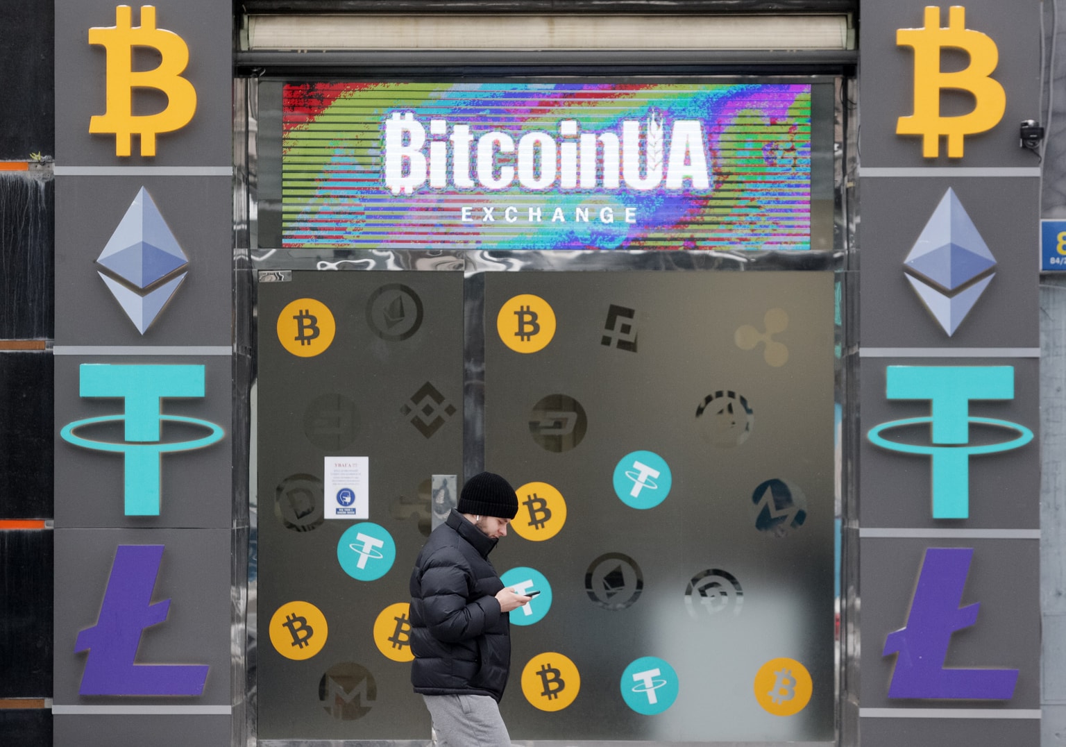 Ukraine’s crypto fundraisers undeterred by crypto market crash