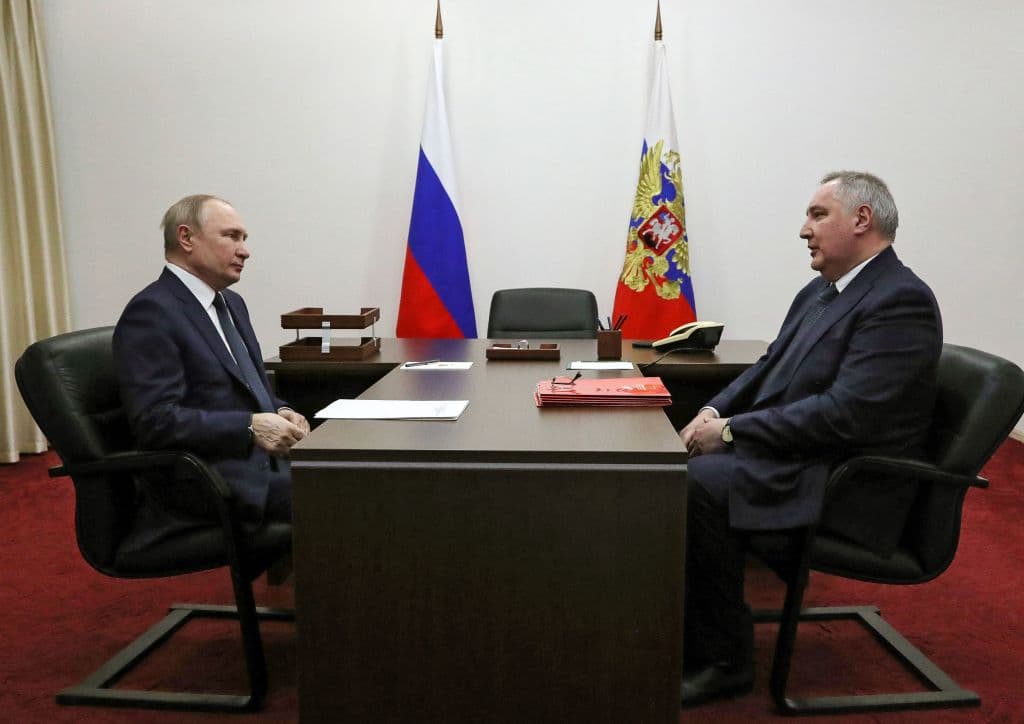 Ex-Roscosmos head Rogozin, Donetsk proxy leader injured in possible targeted strike