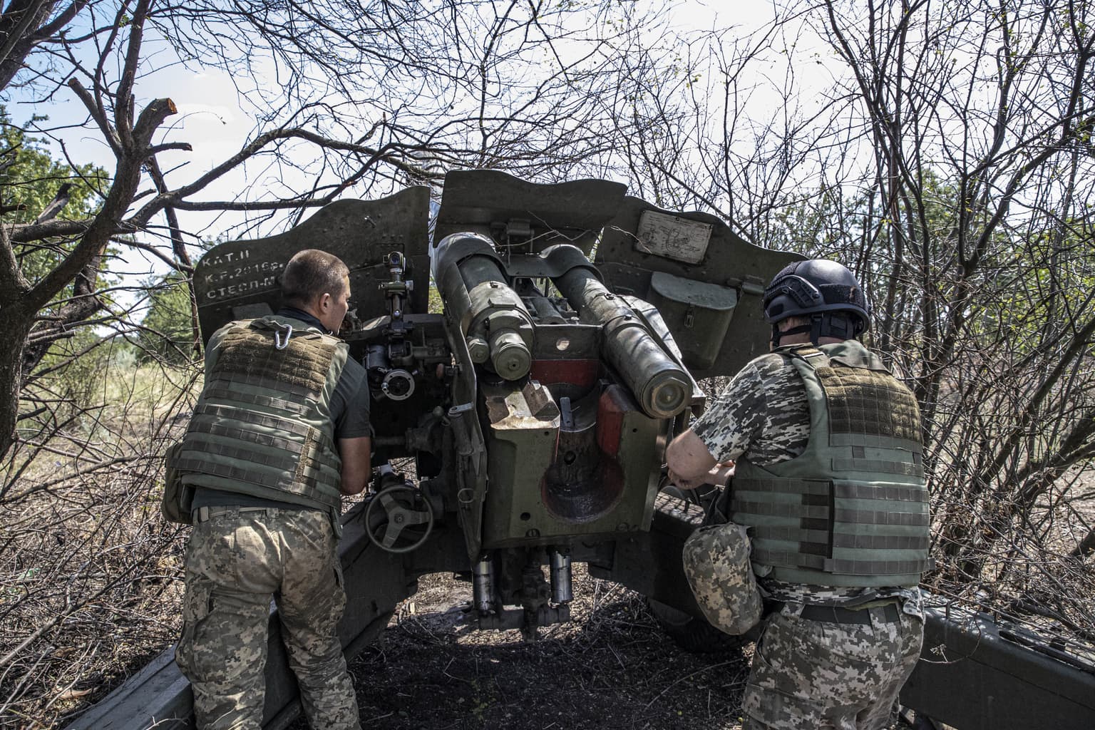 Russia masses forces in south ahead of counterattack