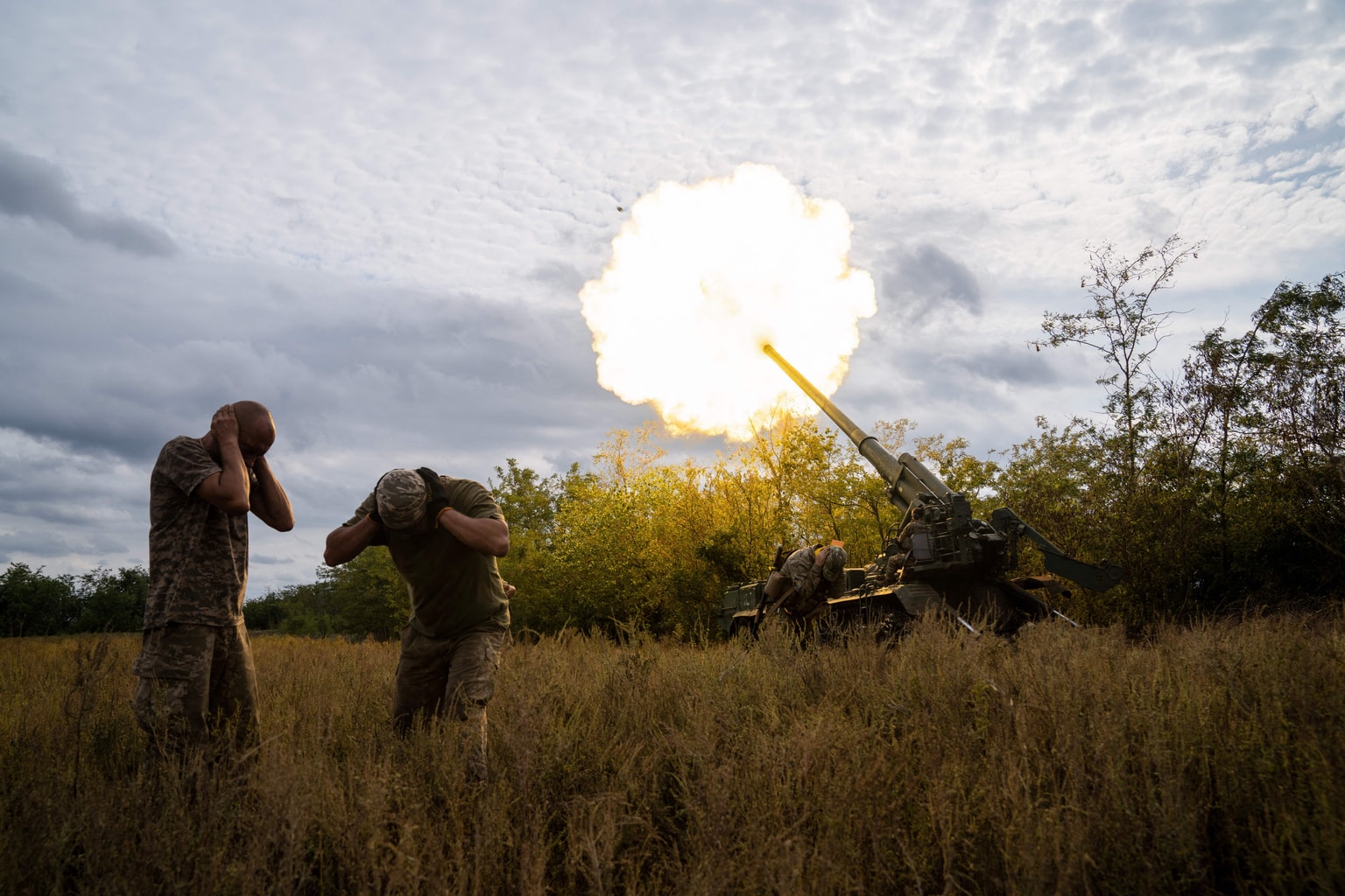 Ukraine war latest: Russia attacks a nuclear plant in Ukraine as counteroffensive reportedly moves into occupied Luhansk Oblast