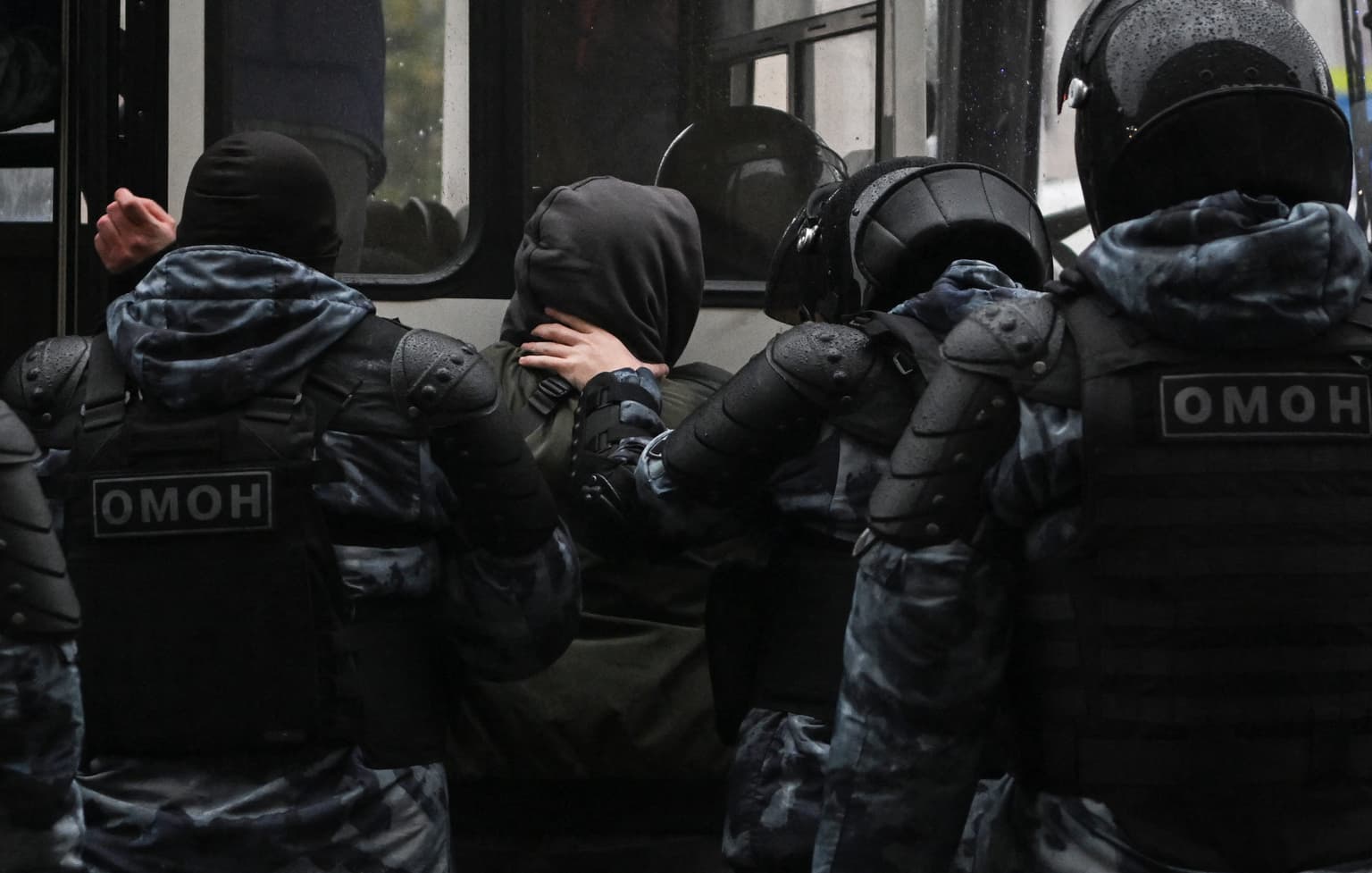 Russia toughens penalty for desertion, surrender, following mobilization of reservists