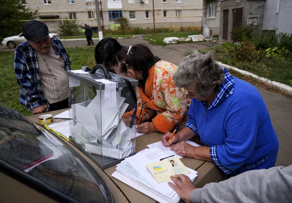 Russia declares 98% secession support rate in sham referendums in occupied regions