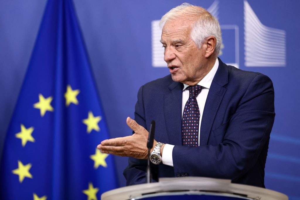 Svitlana Romanko: To sink Russia, EU sanctions must target global shipments of Russian fossil fuels