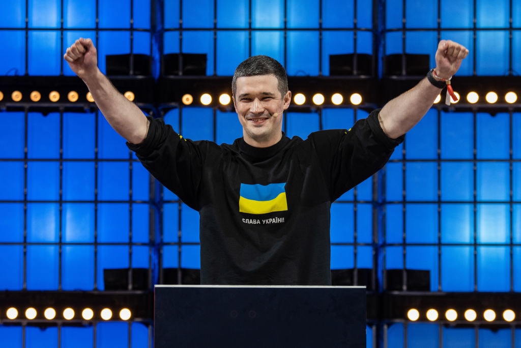 Meta: Azov Regiment no longer meets criteria for dangerous organization on Facebook, Instagram