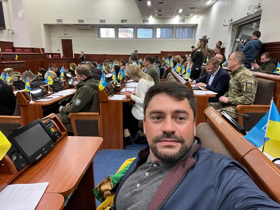 Military intelligence helped deputy suspected of bribery to leave country ‘at request of another structure’