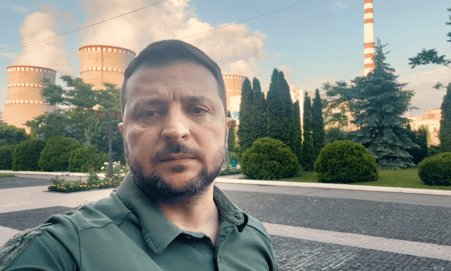 Zelensky visits Rivne Nuclear Power Plant, discusses safety measures
