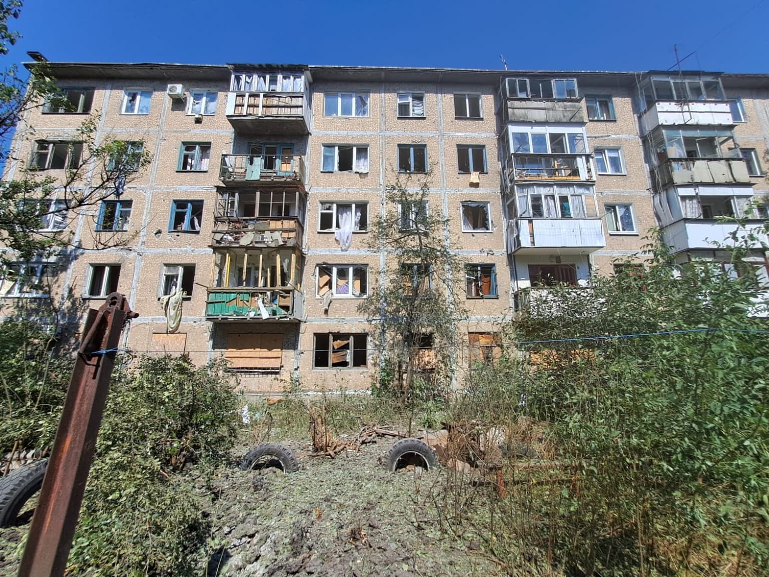 Governor: 2 killed, 2 injured in Russian attacks on Donetsk Oblast over past 24 hours