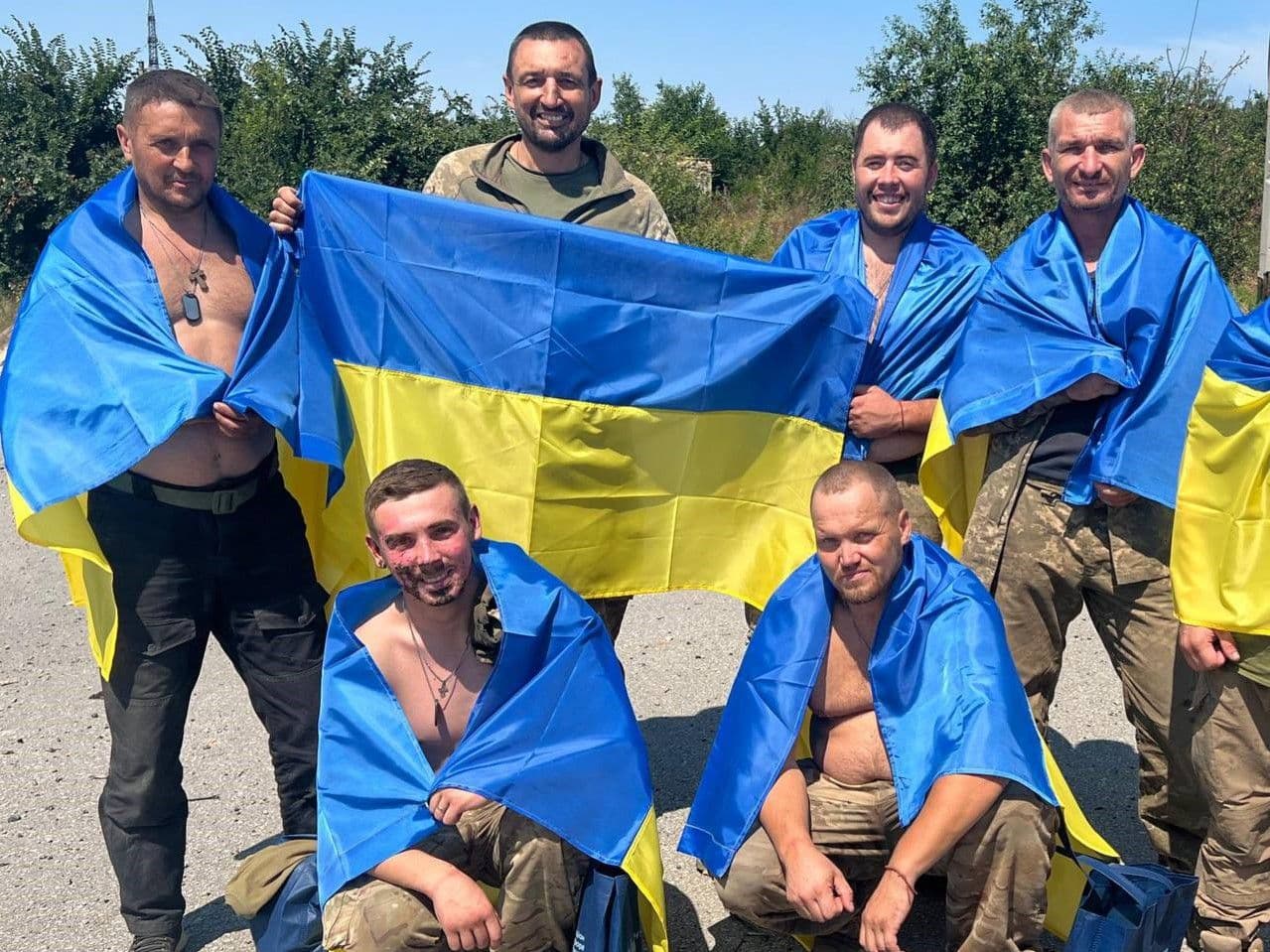 Official: 22 Ukrainian POWs return home in latest prisoner exchange