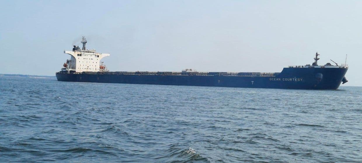 Two more merchant ships leave Ukrainian port through navy corridor