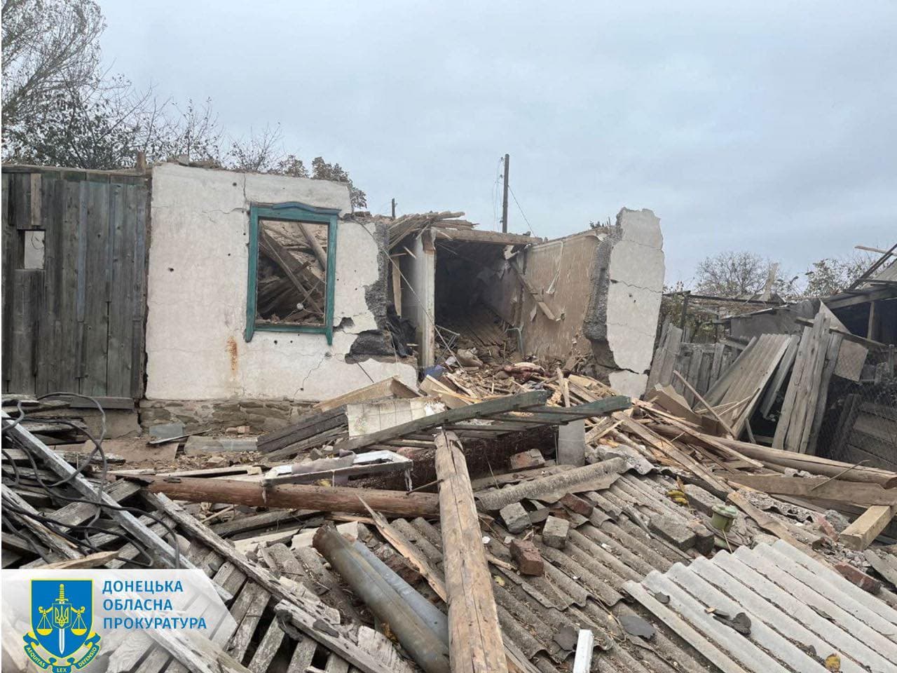 2 killed, 3 injured in Russian attacks on Donetsk Oblast