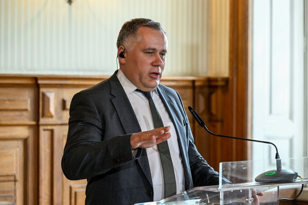 Ukraine calls for Europe to appoint high-level negotiator for US, Russia peace talks