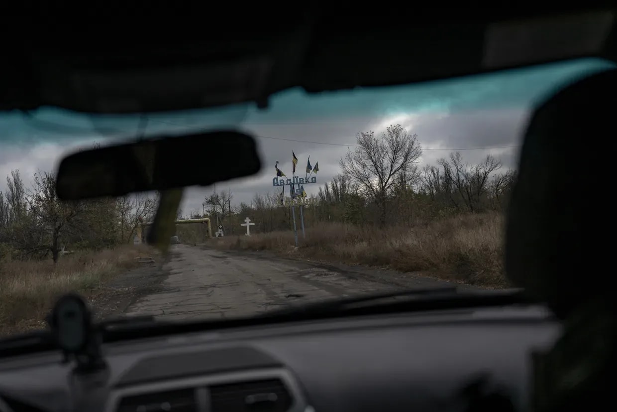 Commander: Russia stops using 'human wave' attacks in Avdiivka, instead deploys small assault groups