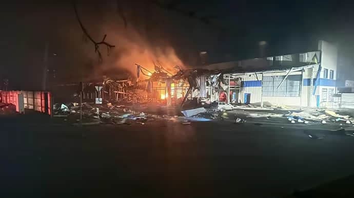 Official: Russia hits third humanitarian aid base in Kherson in 5 days