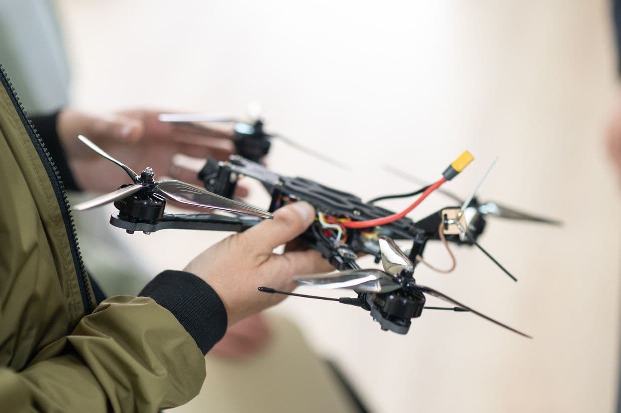 Minister urges Ukrainians to create drones for army at home