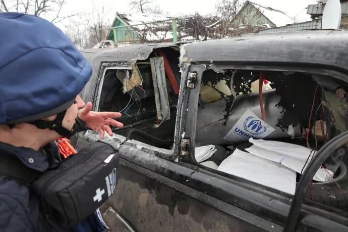Media: Russian drone attacks volunteer car in Donetsk Oblast's Chasiv Yar