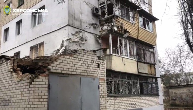 Update: 1 killed, 4 injured in Russian attack on Kherson