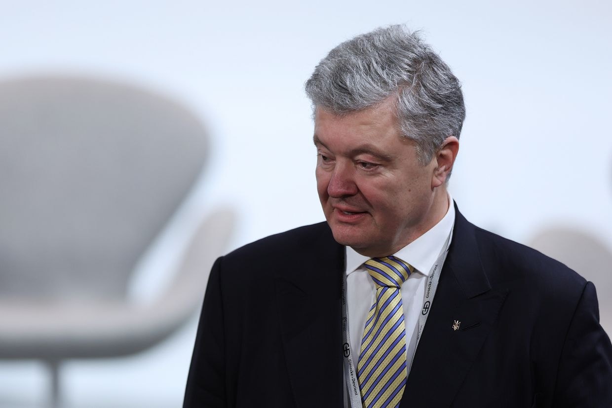 Poroshenko plans to run for president again after war ends