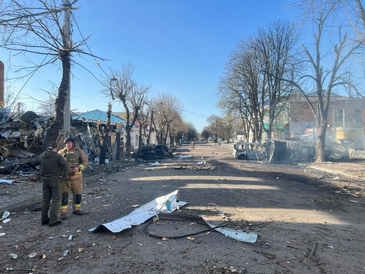 Russia attacks 13 communities in Sumy Oblast, injuring 1