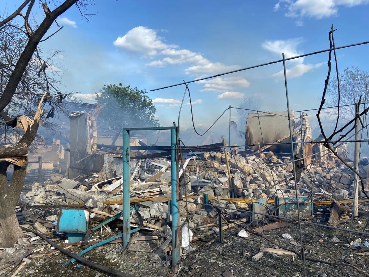 Police: Russia drops 1,500-kilogram bomb on village in Kharkiv Oblast