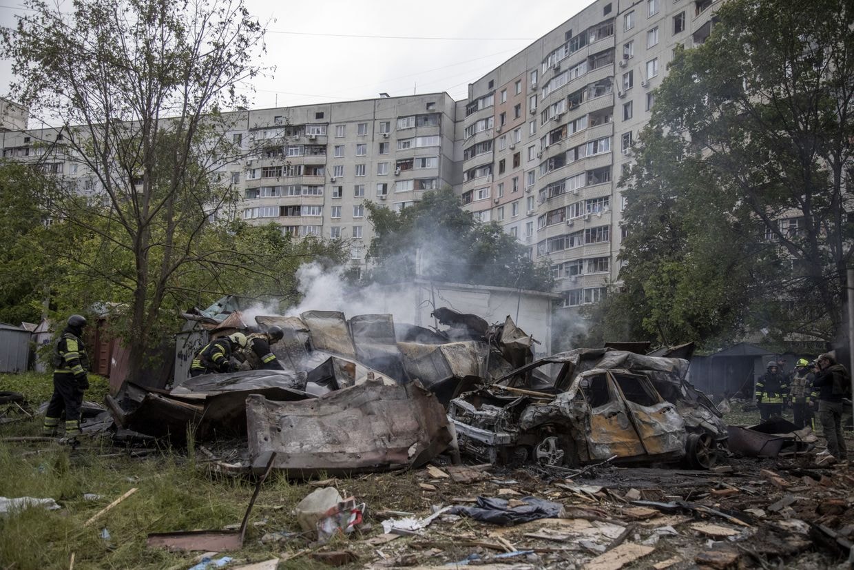 Governor reports 25 civilian casualties, near 8,000 evacuations amid Russian assault on Kharkiv Oblast