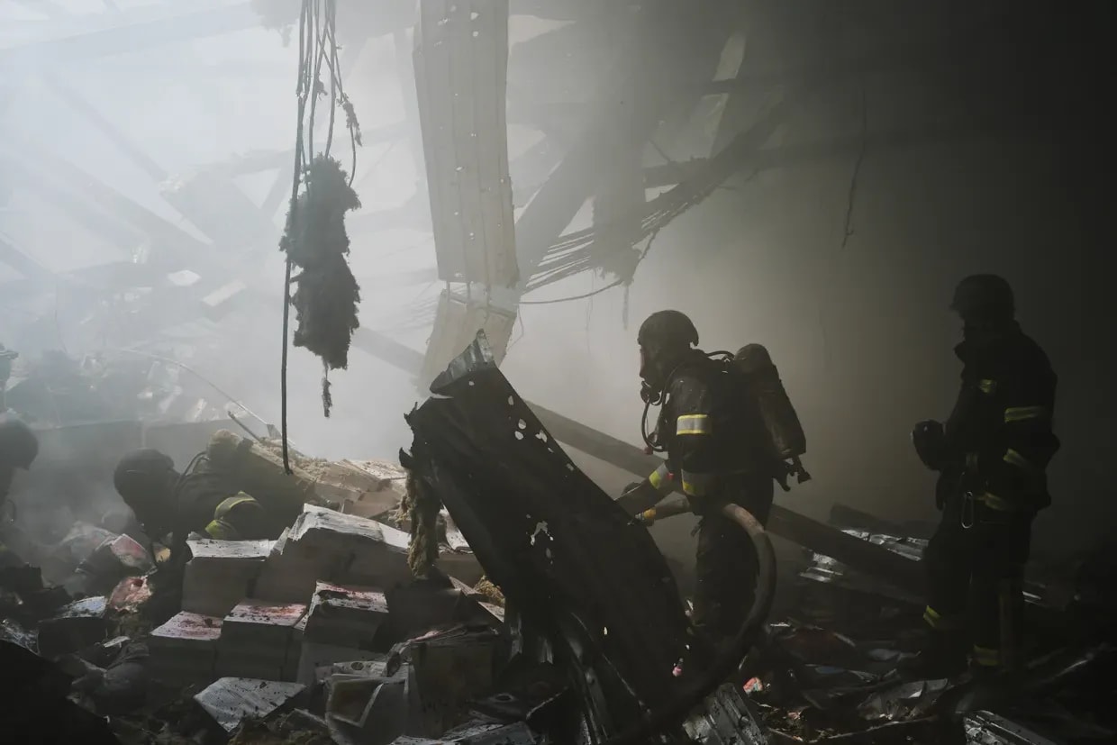 Russian attacks against Ukraine kill 10, injure 48 over past day