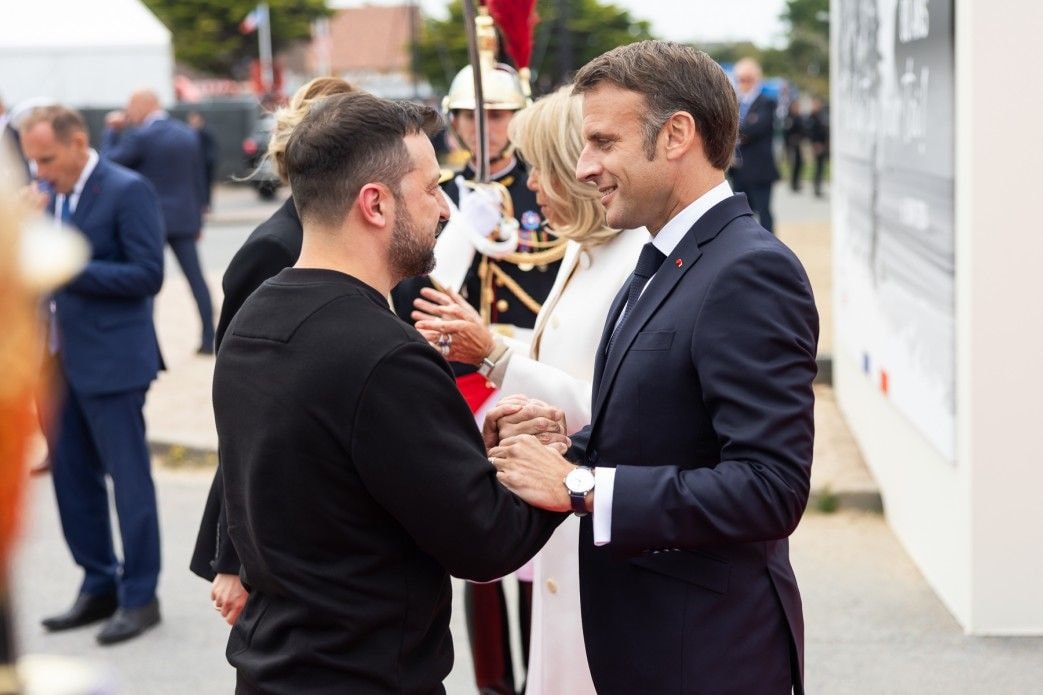 Macron: France to finalize coalition to send military instructors to Ukraine