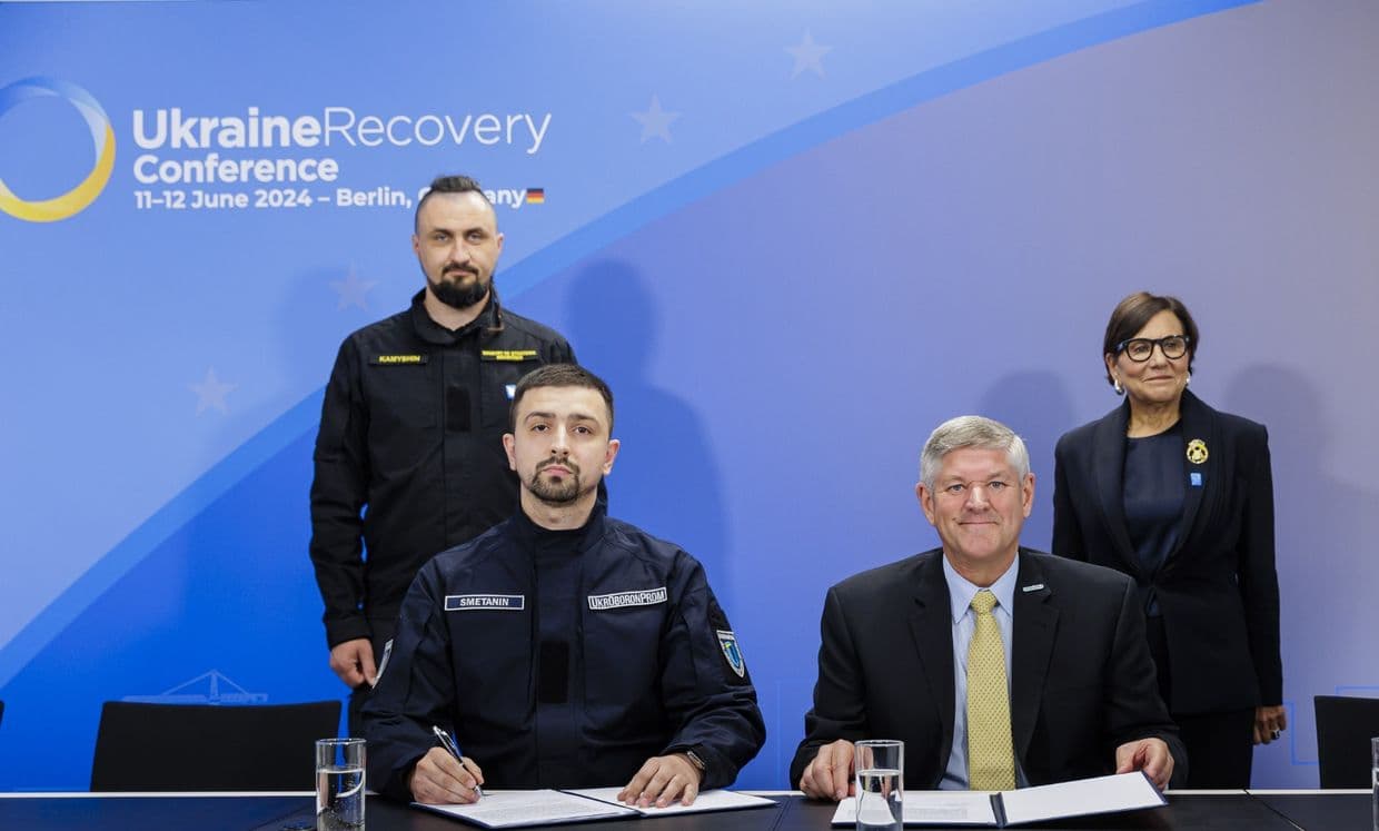 Ukraine to set up venture with US-based company to repair American armored vehicles