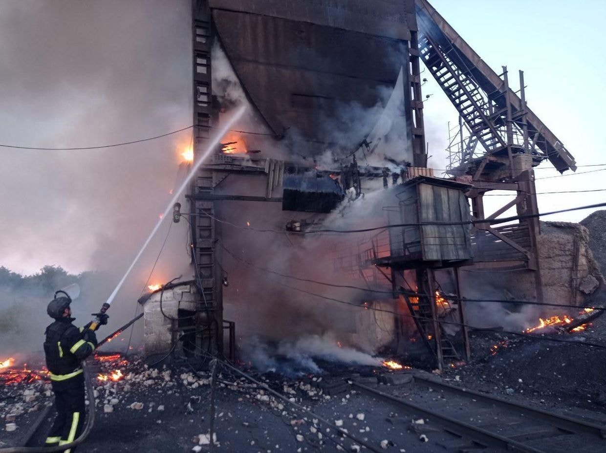 Russian attacks against Ukraine kill 7, injure 30 over past day