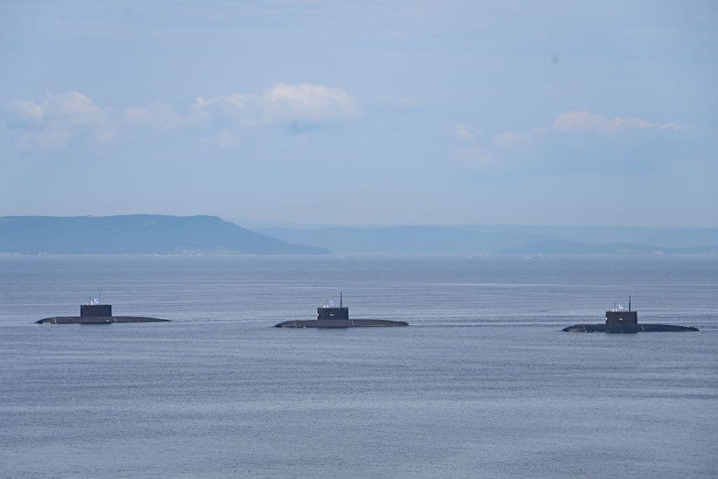 Russia reportedly sends submarine to escort oil tanker pursued by US