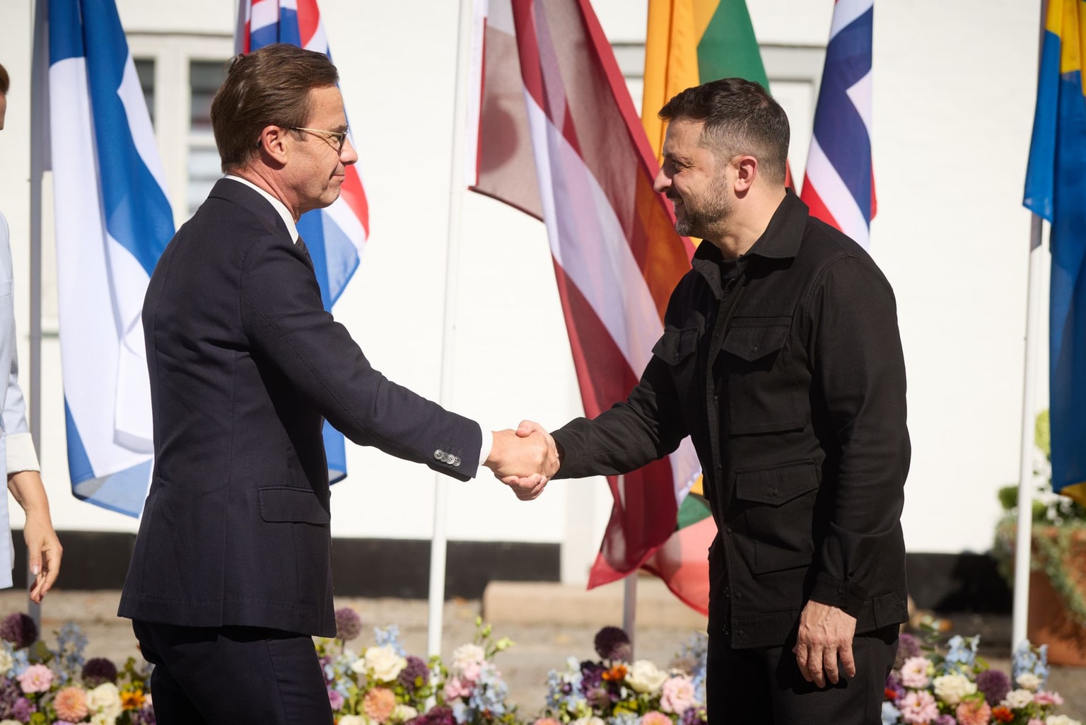 Zelensky arrives in Sweden to make 'defense export' announcement