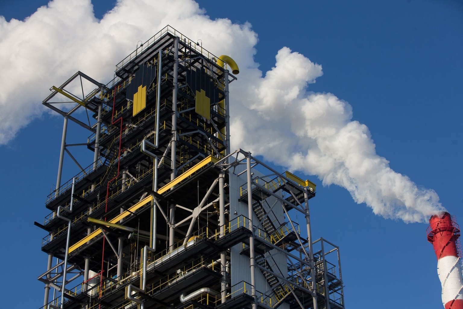 Ukraine war latest live: Russia's Novokuibyshevsk oil refinery ceases operations following drone attack