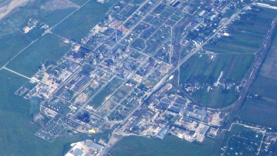 Analysis: After two oil refinery blasts, Russian propaganda reports a fake one — then blames Ukraine
