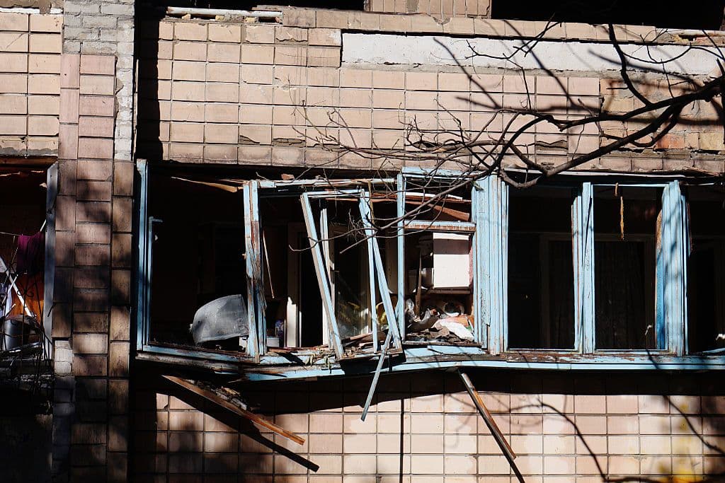 Russia kills at least 4, injures 48 across Ukraine over past day