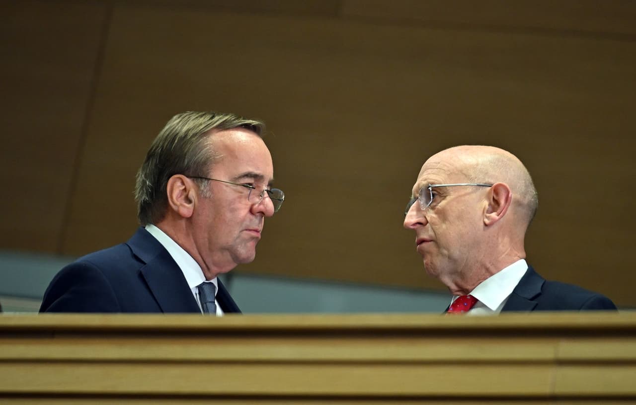 UK pledges over $800 million for Ukraine's air defenses, Germany to donate Sidewinder missiles