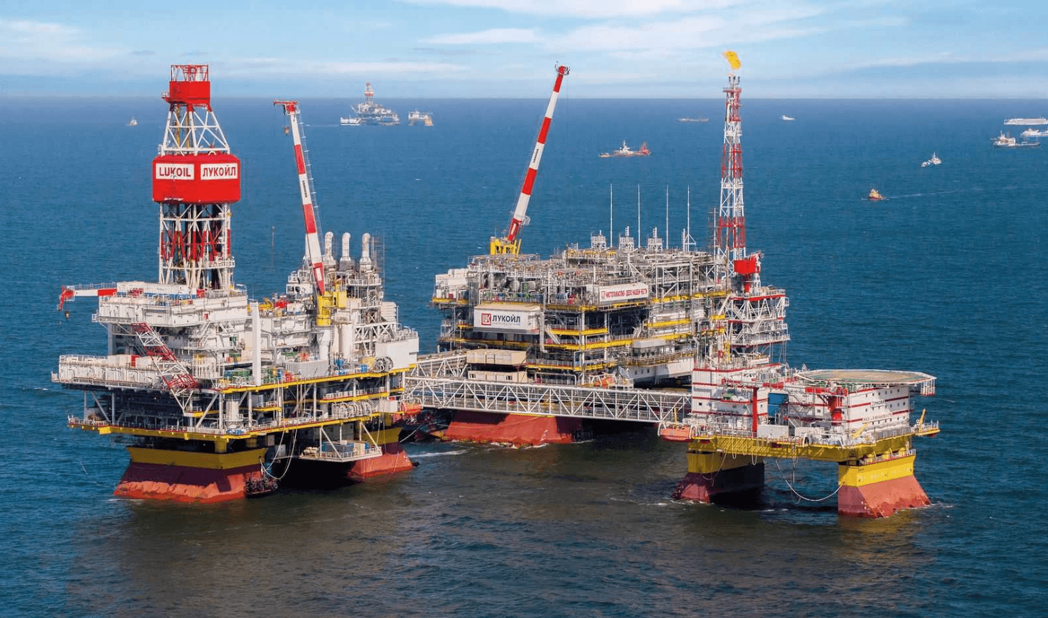 Russian oil rig in Caspian Sea halts production after Ukrainian drone strike, SBU source says